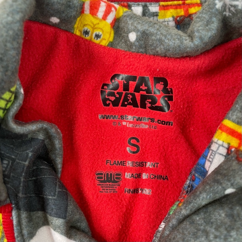 Star Wars Christmas Pajamas - Picture 8 of 9